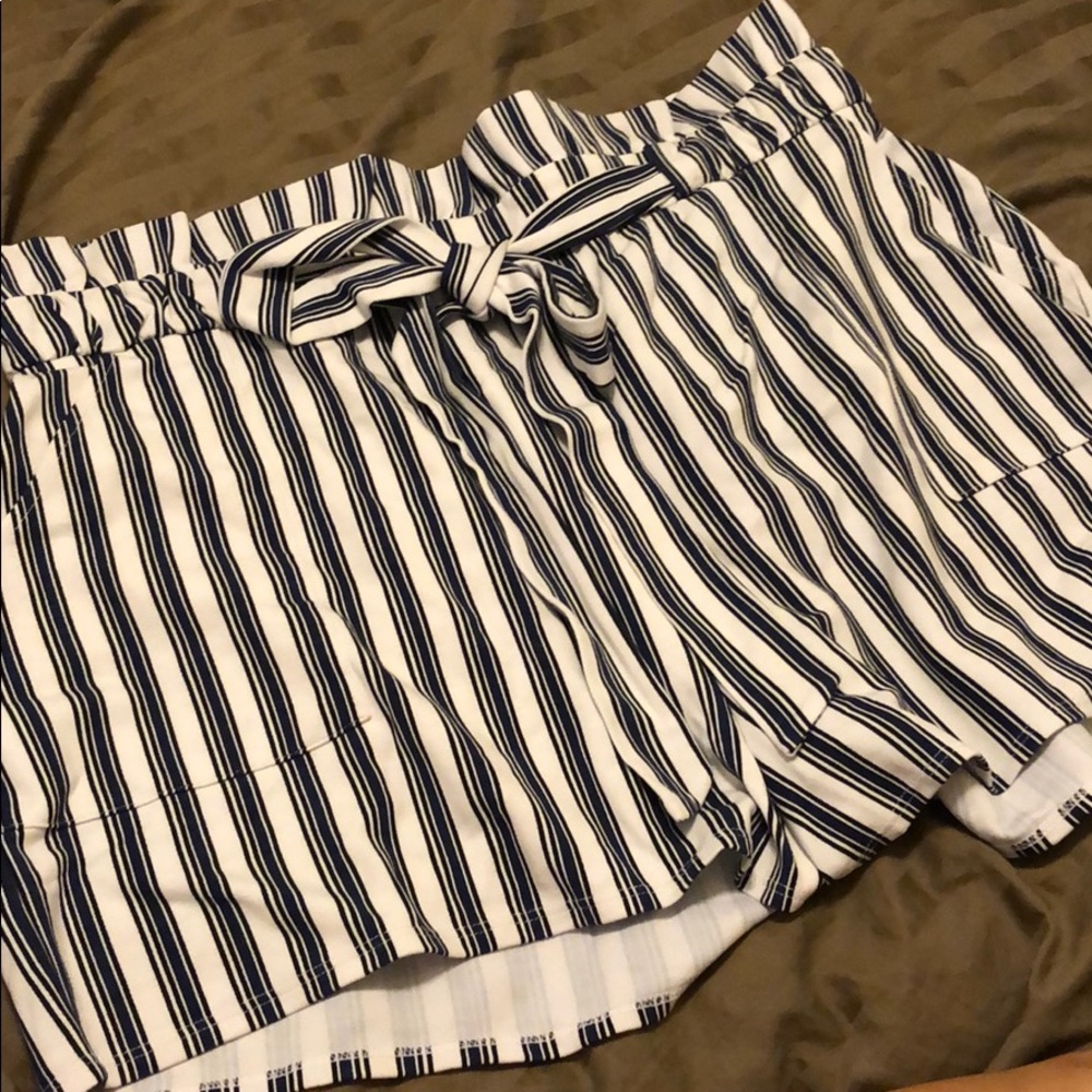 Stripe High Wastied Short from Express ✨✨